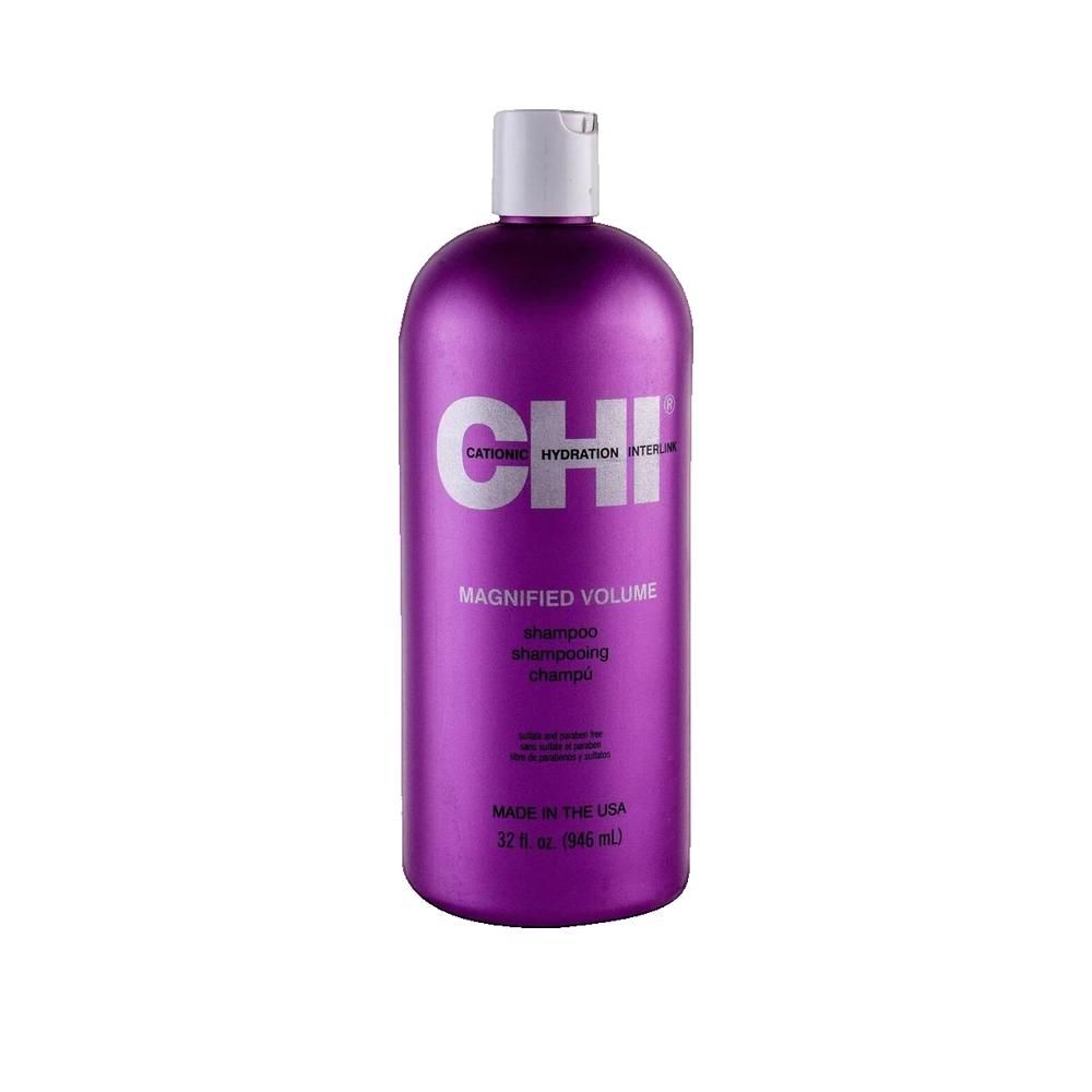 Flacone di shampoo viola con tappo bianco. Scritta: CHI Magnified Volume. 32 fl. oz. (946 ml).