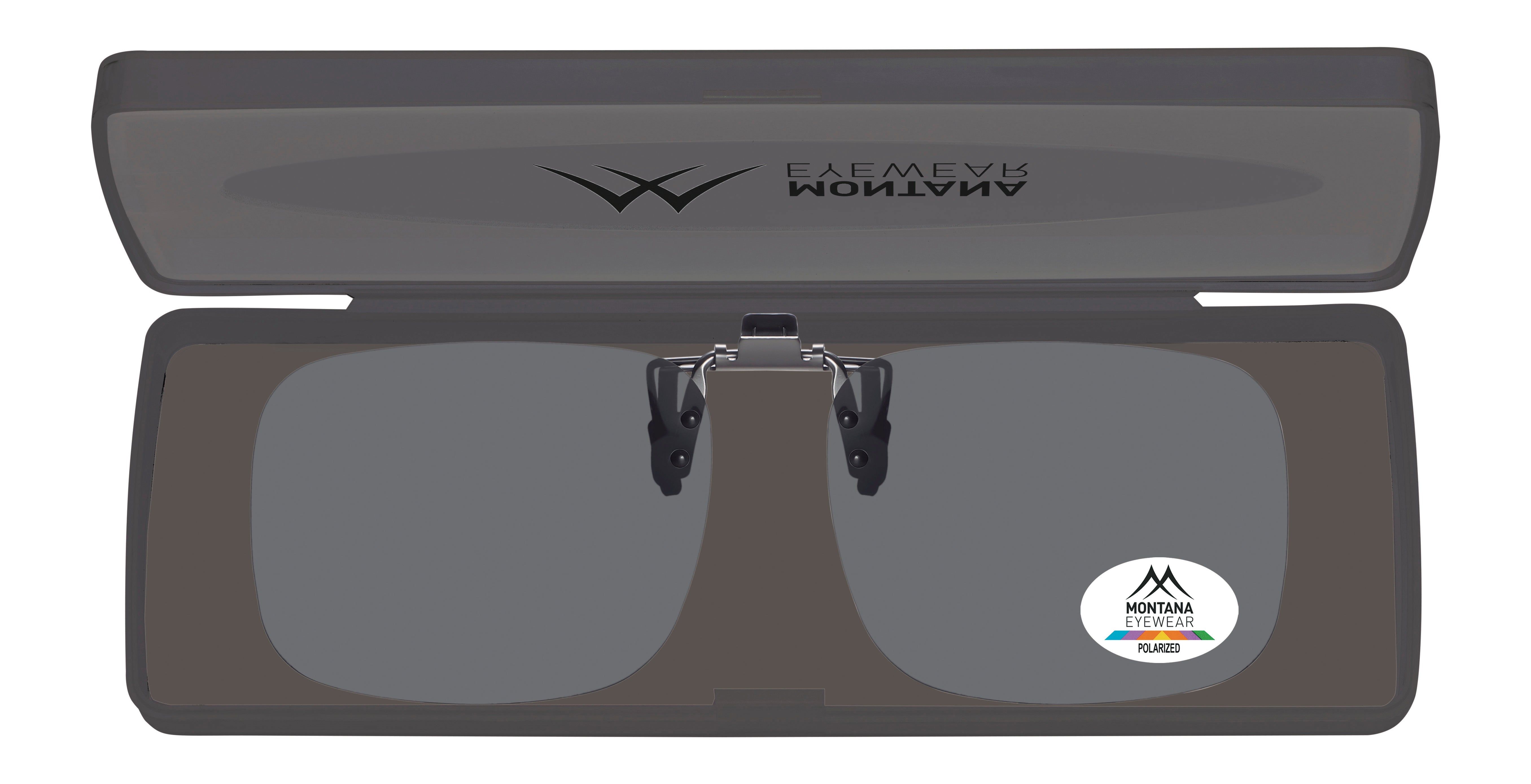Occhiali da sole in custodia grigia. Logo Montana Eyewear e indicazione di polarizzazione sulle lenti. Custodia con logo.