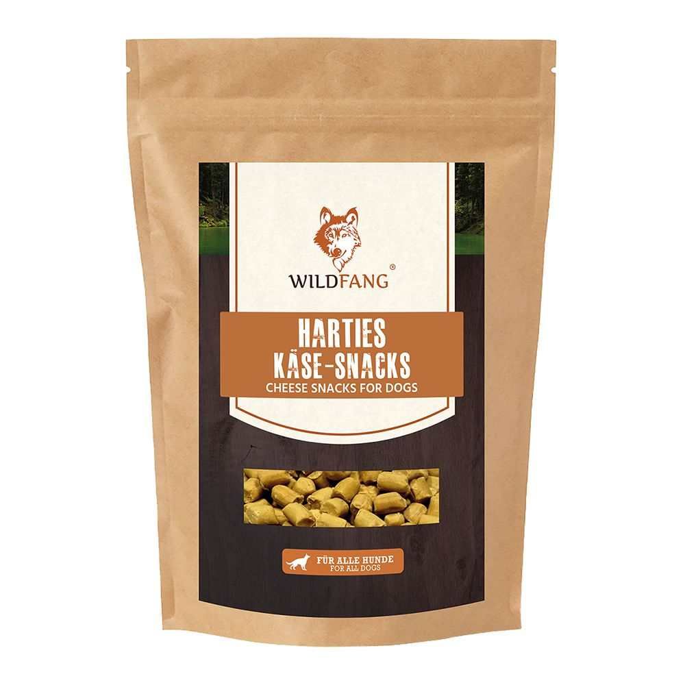 Sacchetto con snack al formaggio per cani. Finestra con snack gialli. Scritta: WILD FANG, Harties Käse-Snacks, Cheese snacks for dogs.