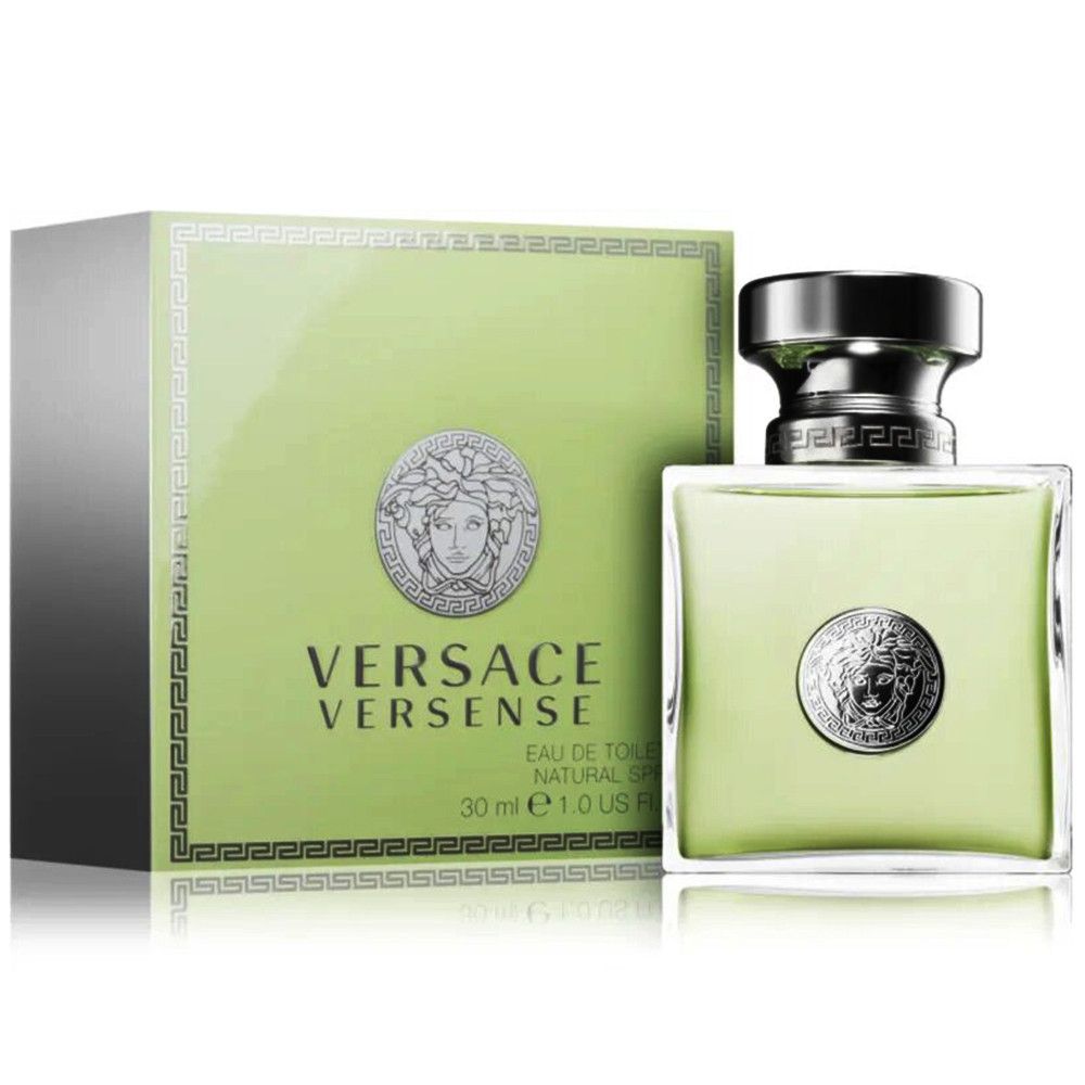 Versace Versense Eau de Toilette Spray. Flacone e confezione verdi. Logo e scritta sulla confezione.