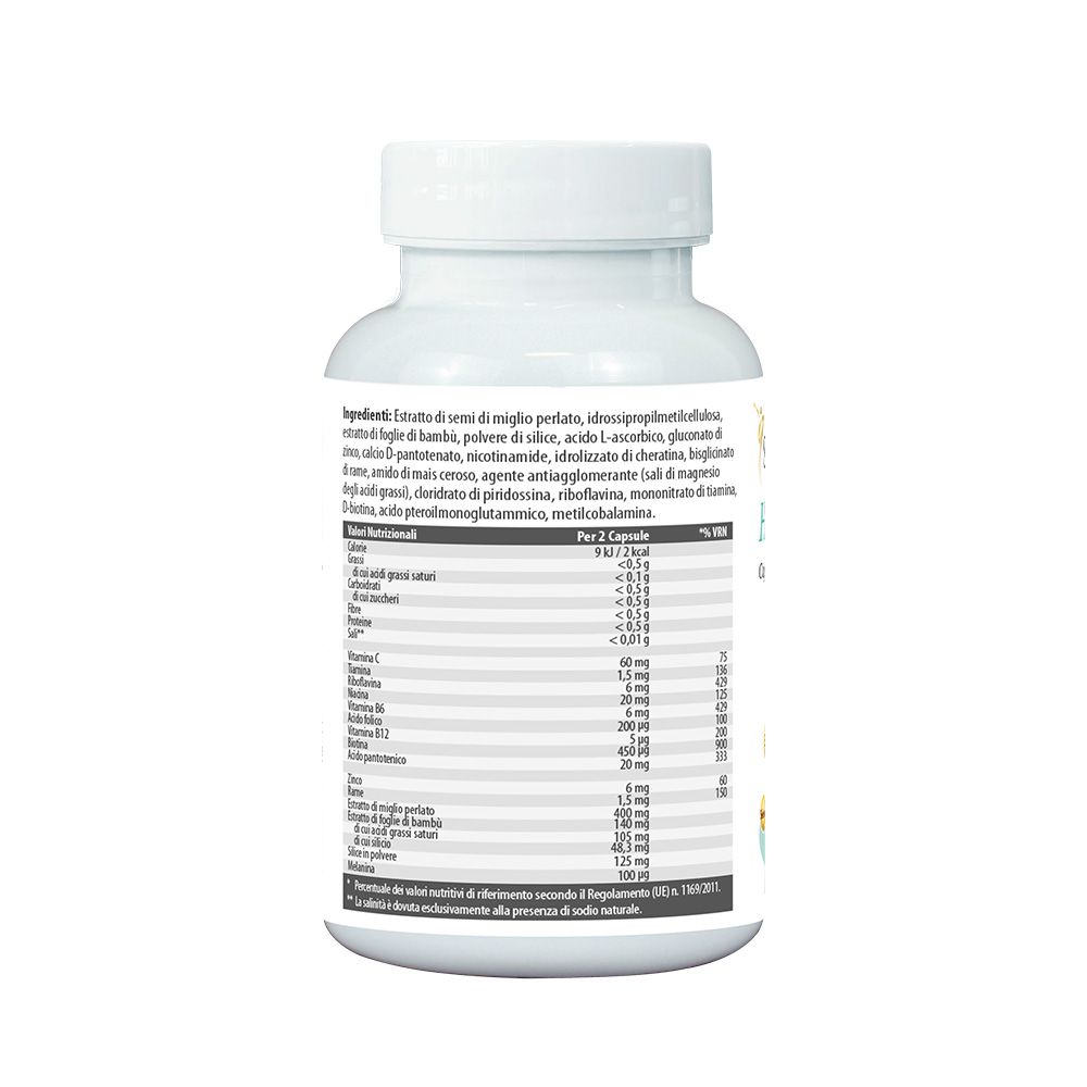 Retro del flacone bianco con elenco ingredienti e tabella nutrizionale. Testo in italiano. Contiene informazioni sugli ingredienti.