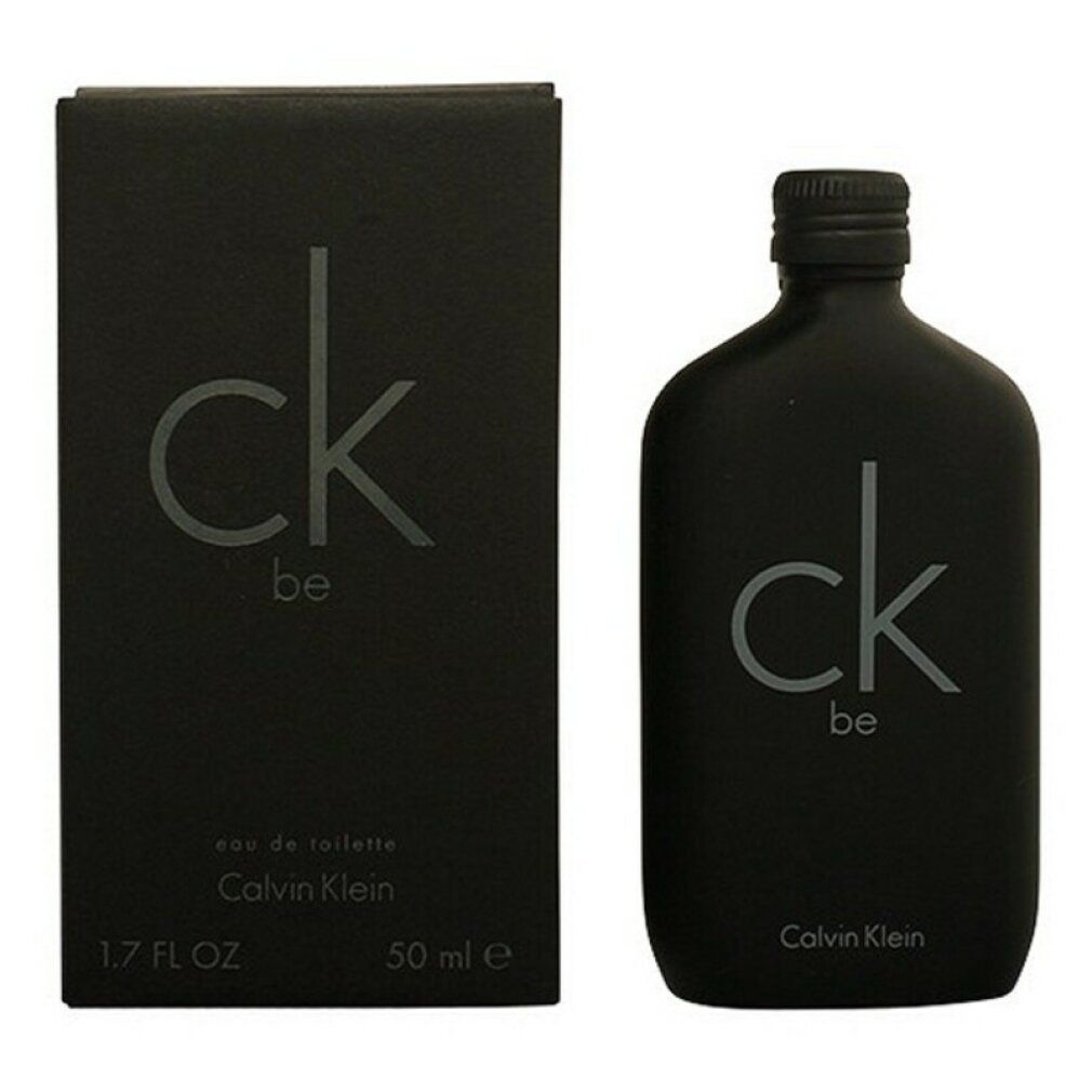 Flacone e scatola neri con logo "ck be" di Calvin Klein. "50 ml e" è indicato sulla scatola e sul flacone.