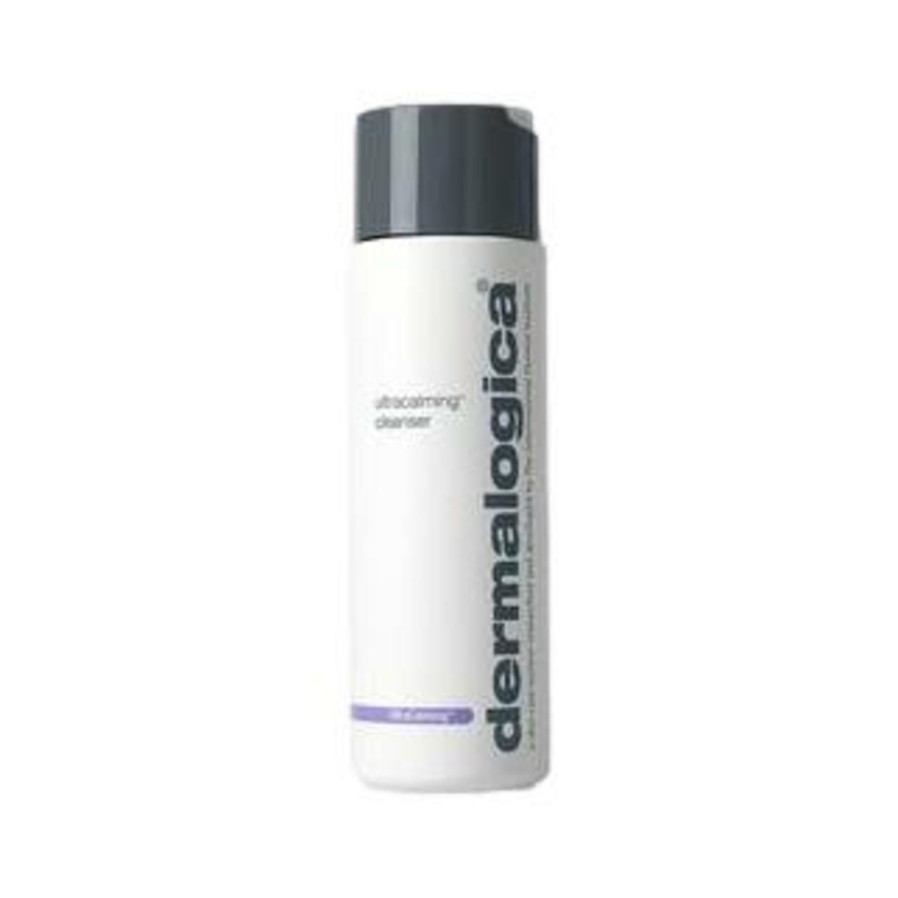 Flacone cilindrico Dermalogica UltraCalming Cleanser, bianco con tappo grigio. Nome del prodotto e marchio stampati.