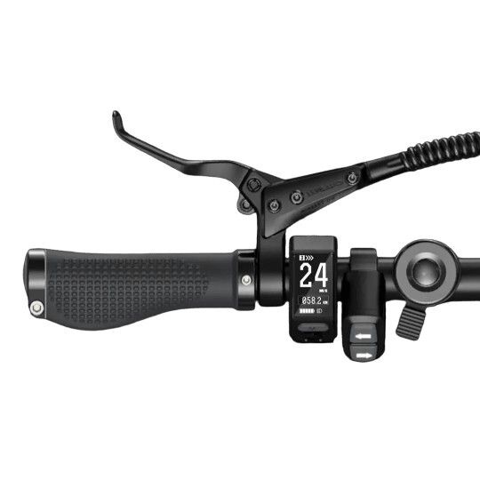 Manubrio nero con impugnatura, leva del freno e display digitale. Dettagli di ENGWE P20.