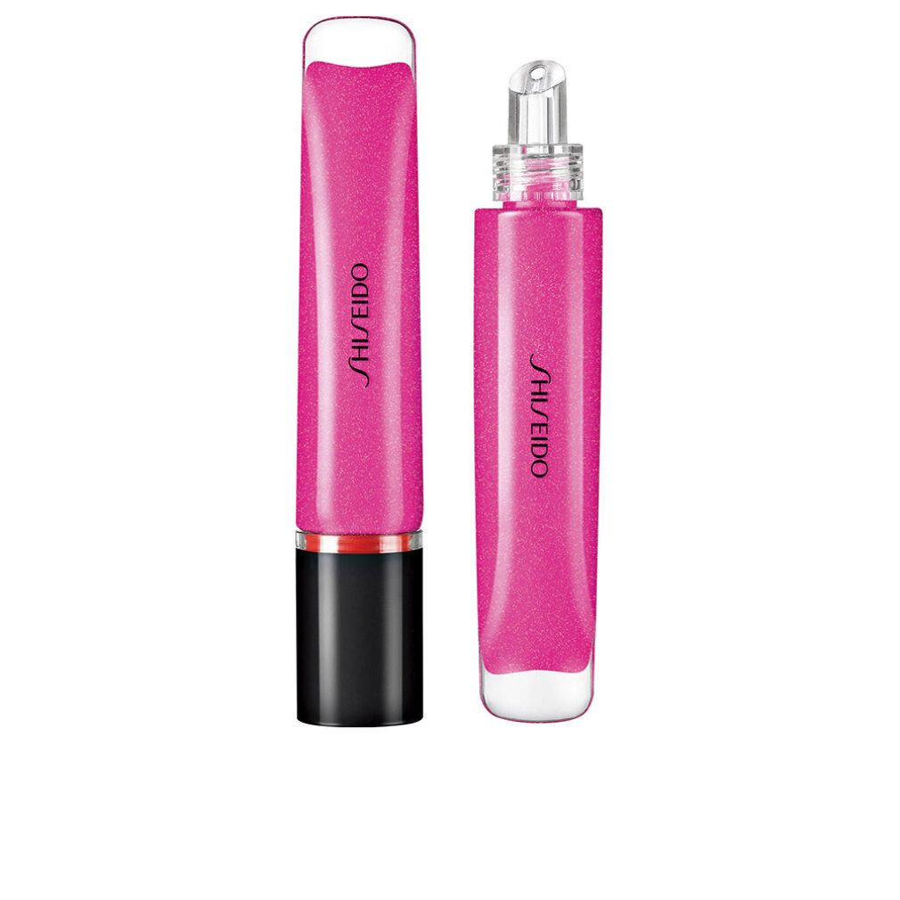 Due tubi di Shiseido Shimmer Gel Gloss, rosa. Uno con tappo nero, uno con applicatore trasparente. Scritta: SHISEIDO.