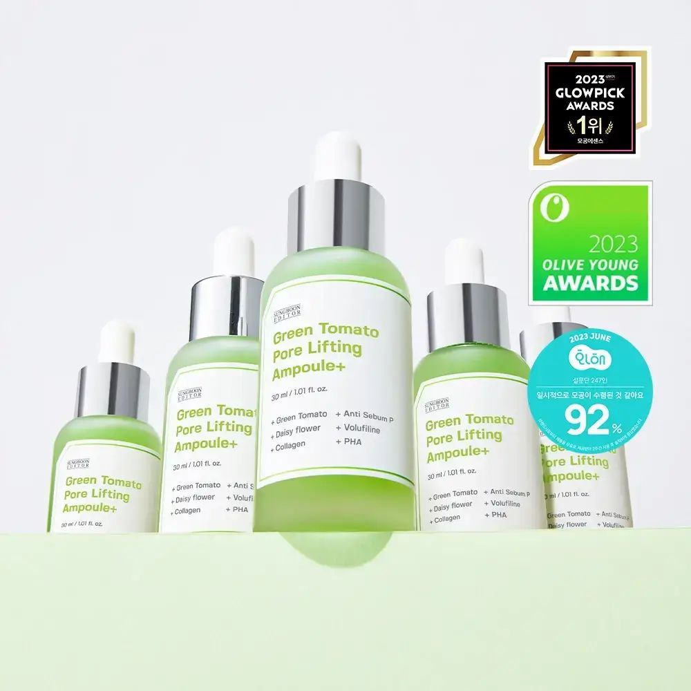 Diversi flaconi di siero verde. Premi e testo: Green Tomato Pore Lifting Ampoule+.