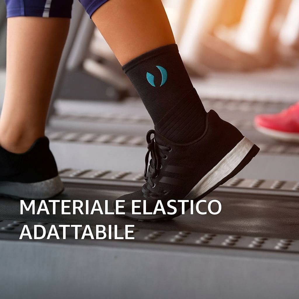 Persona con tutore alla caviglia sul tapis roulant. Testo: Materiale elastico adattabile.