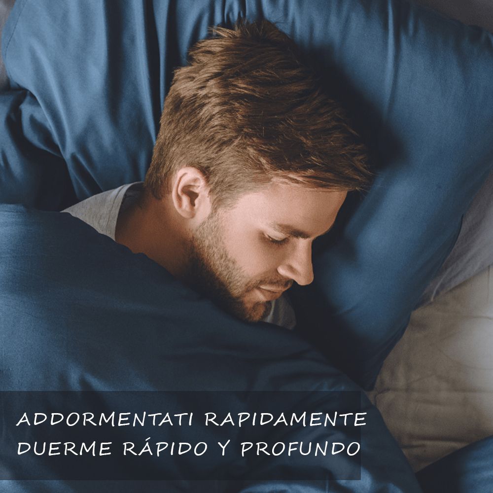 Uomo che dorme in un letto blu. Testo: Addormentati rapidamente, Duerme rápido y profundo.