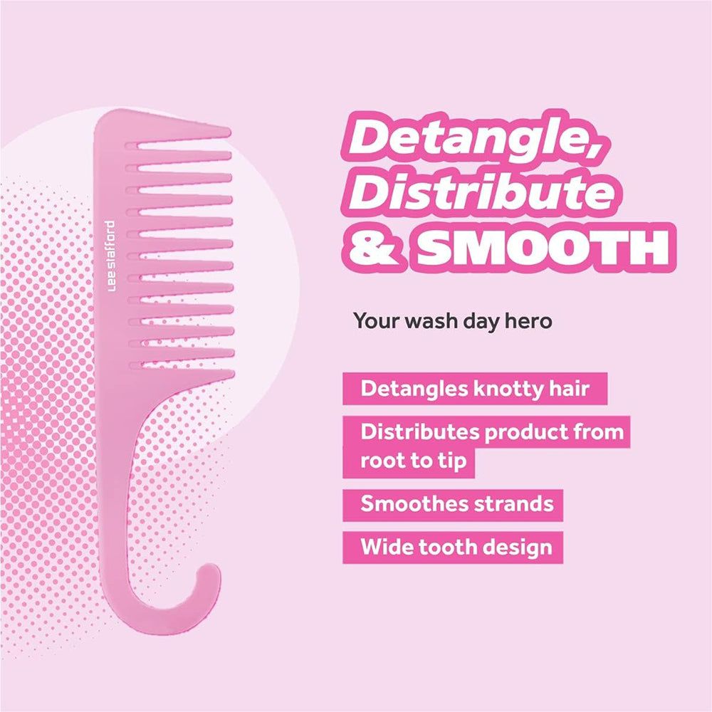 Un pettine rosa a denti larghi con gancio, accanto a testo sulla cura dei capelli.