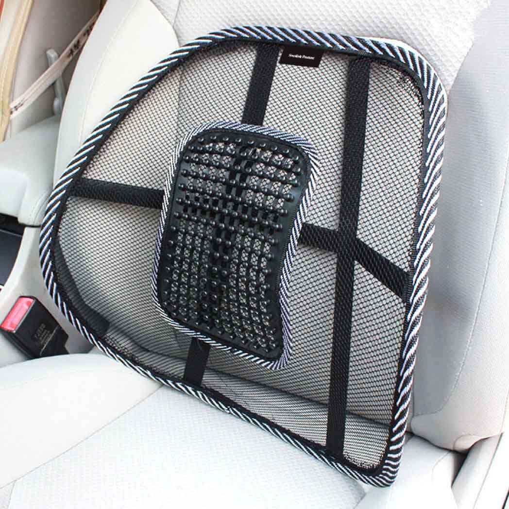 Supporto per la schiena nel sedile dell'auto. Rete nera, cornice nera. Piccolo cuscino. Sedile auto bianco.