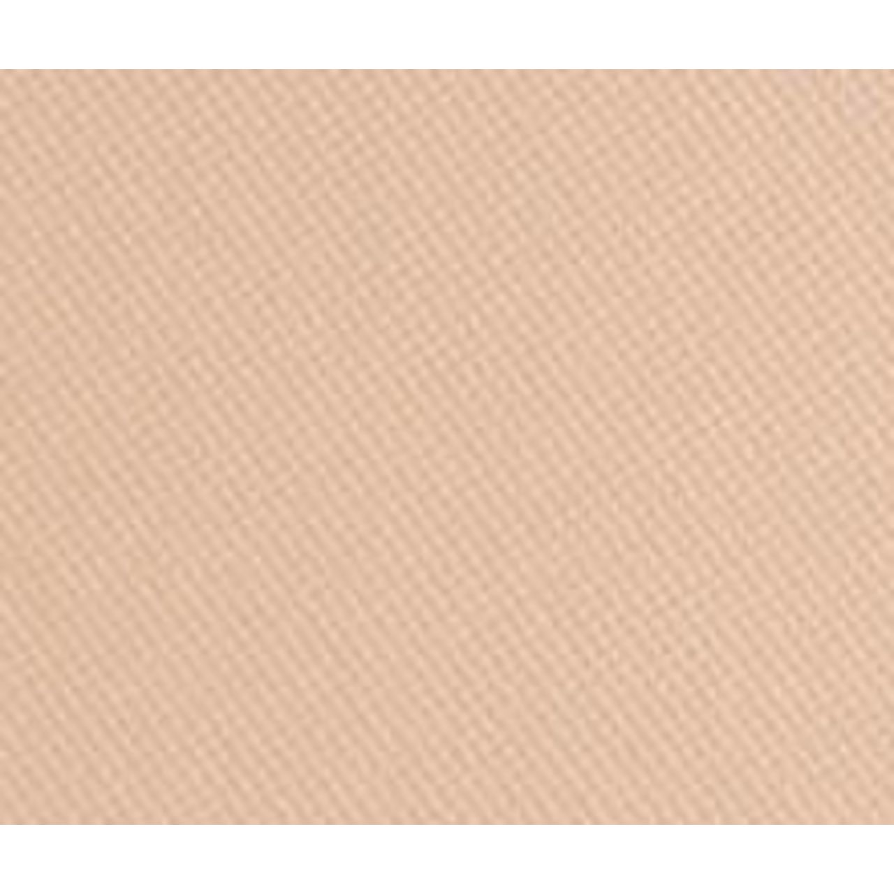 Primo piano della superficie di una cipria compatta beige chiaro. La texture è fine e leggermente strutturata.