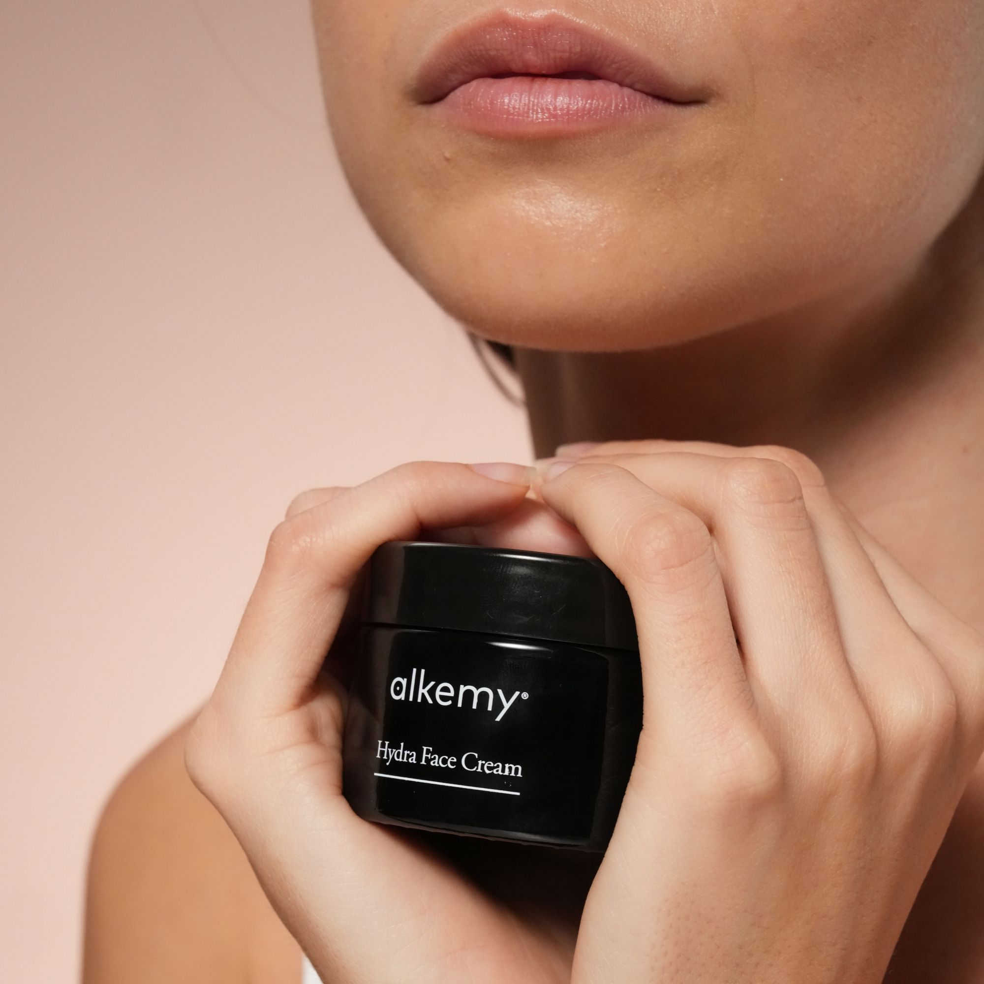 Alkemy Crema Viso Antirughe Idratante con Peptide Anti-Età e Acido Ialuronico per pelle secca