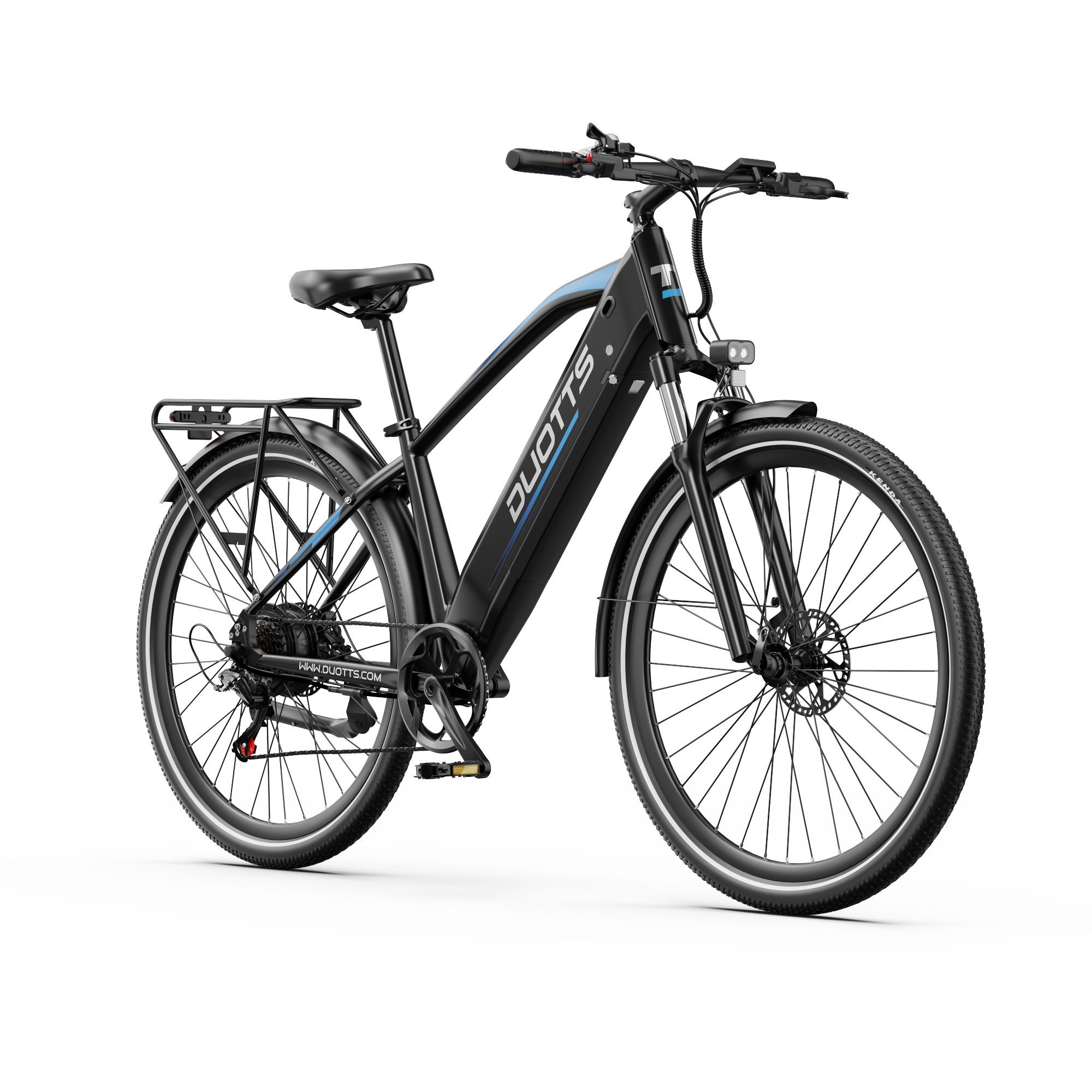 E-bike nera con dettagli blu. Logo DUOTTS. Faro anteriore, portapacchi, parafanghi. Su sfondo bianco.