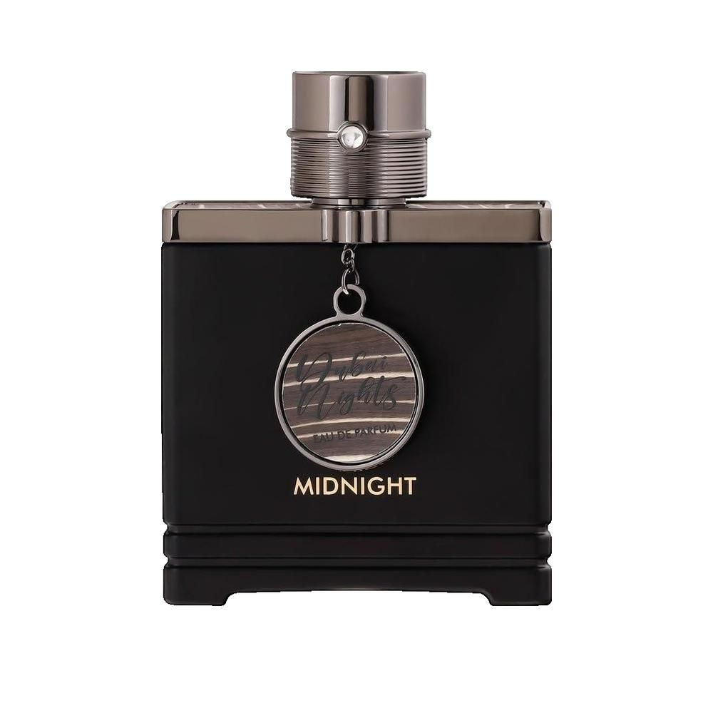 Flacone nero con tappo argentato e ciondolo. Scritta "Midnight".
