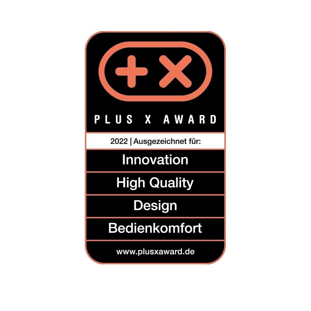 Plus X Award 2022. Premiato per innovazione, alta qualità, design, comfort. Logo nero rettangolare.