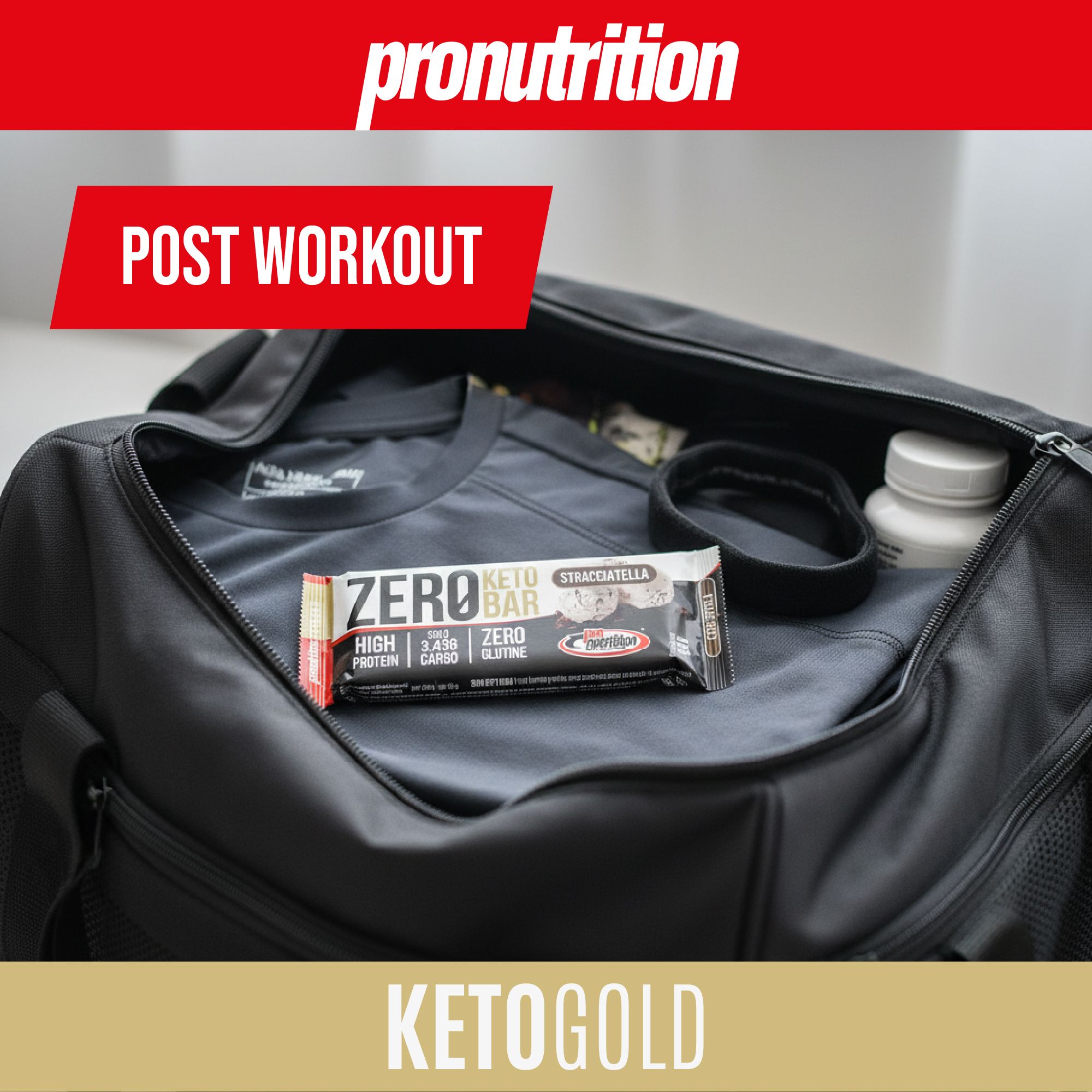 Barretta ZERO KETO BAR in borsa sportiva. Scritta: High Protein, 3,43g Carbo, Zero Glutine.