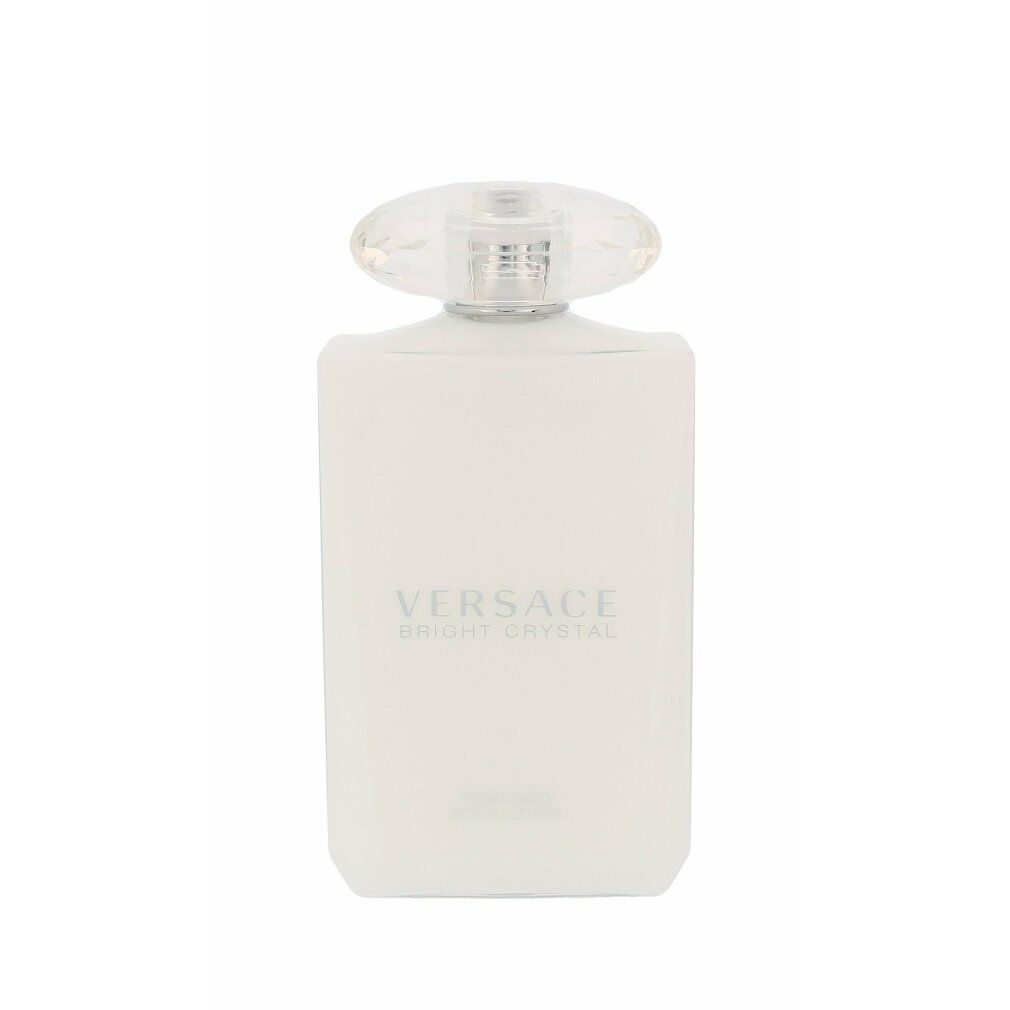 Flacone bianco con tappo trasparente. Scritta: VERSACE BRIGHT CRYSTAL.