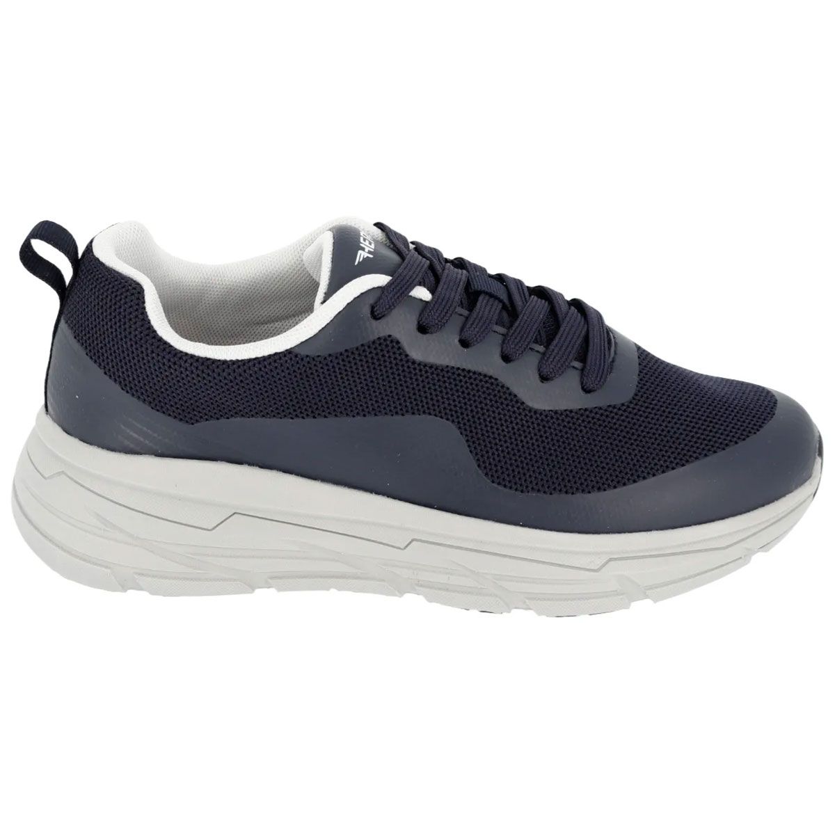 Sneaker blu HERGOS. Suola grigio chiaro, lacci. Tomaia in mesh. Colletto bianco. Logo sulla linguetta.