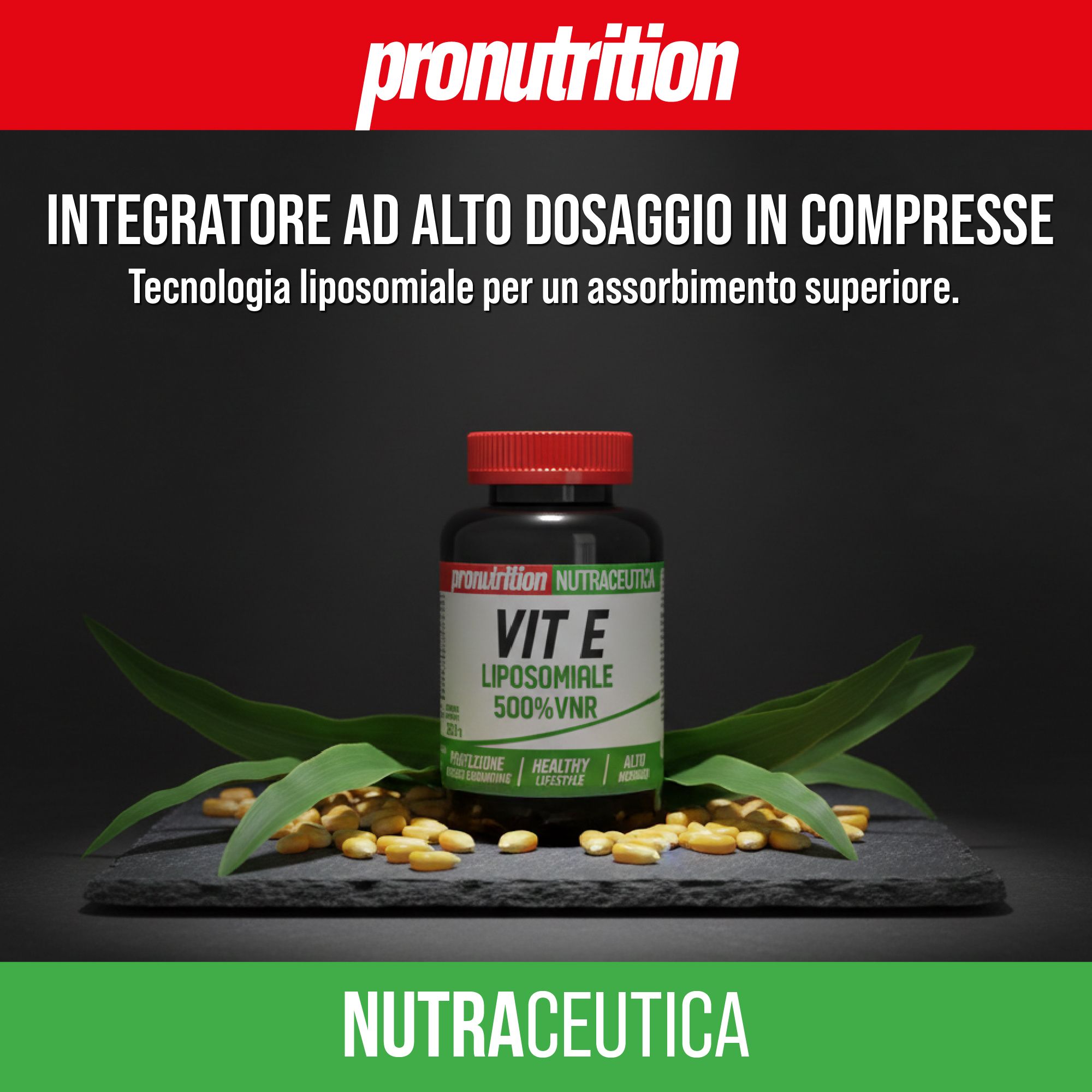 Flacone nero con tappo rosso. Scritta: Vit E Liposomiale 500%VNR. Capsule su un vassoio. Decorazioni verdi e gialle.