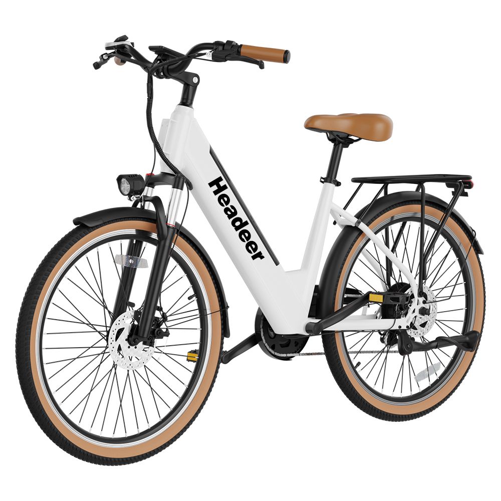 E-bike bianca con pneumatici e sella marroni. Parafanghi e portapacchi neri. Marchio Headeer.
