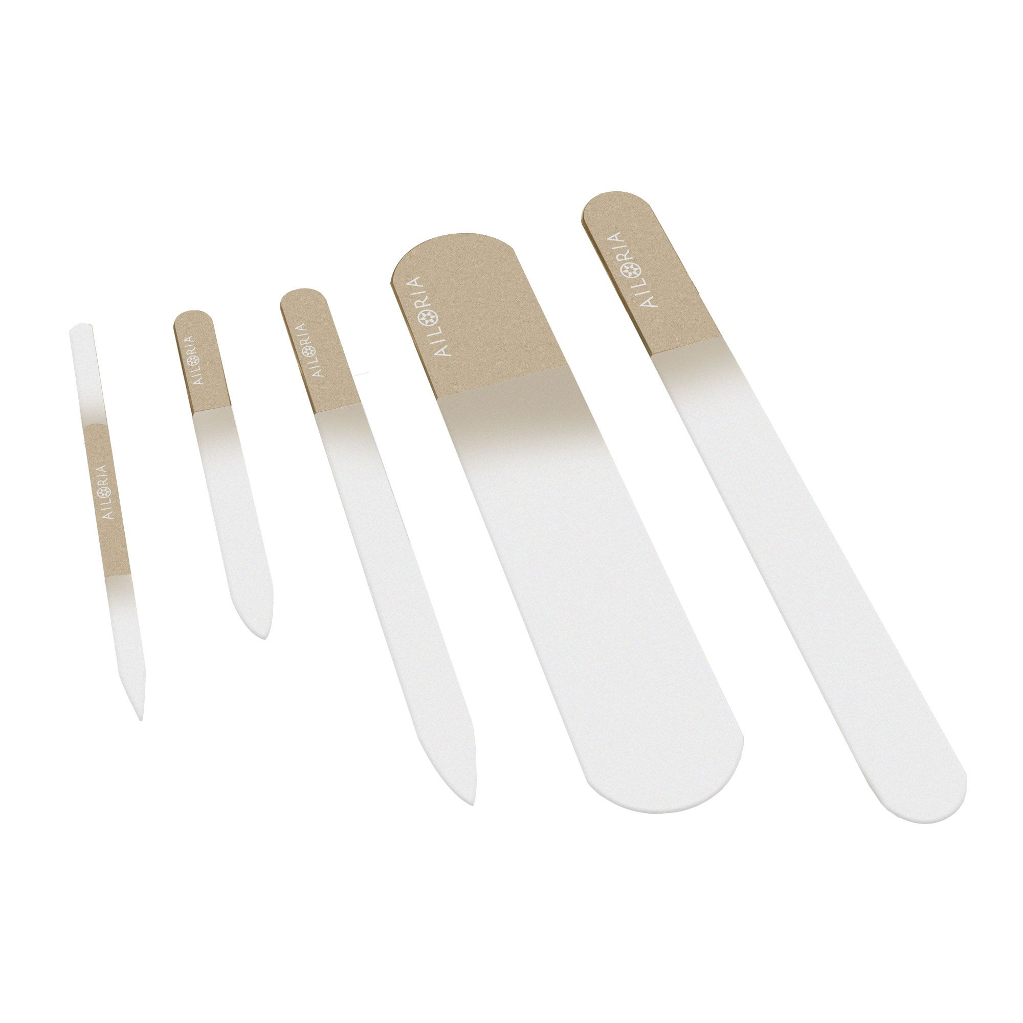 Cinque lime per unghie di diverse dimensioni e forme. Sfumatura beige-trasparente.