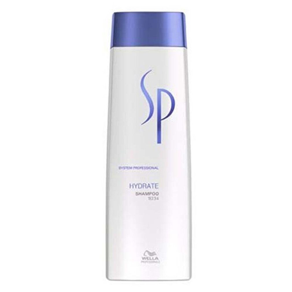 Shampoo bianco con tappo blu. Scritta SP, Hydrate Shampoo. Logo Wella.
