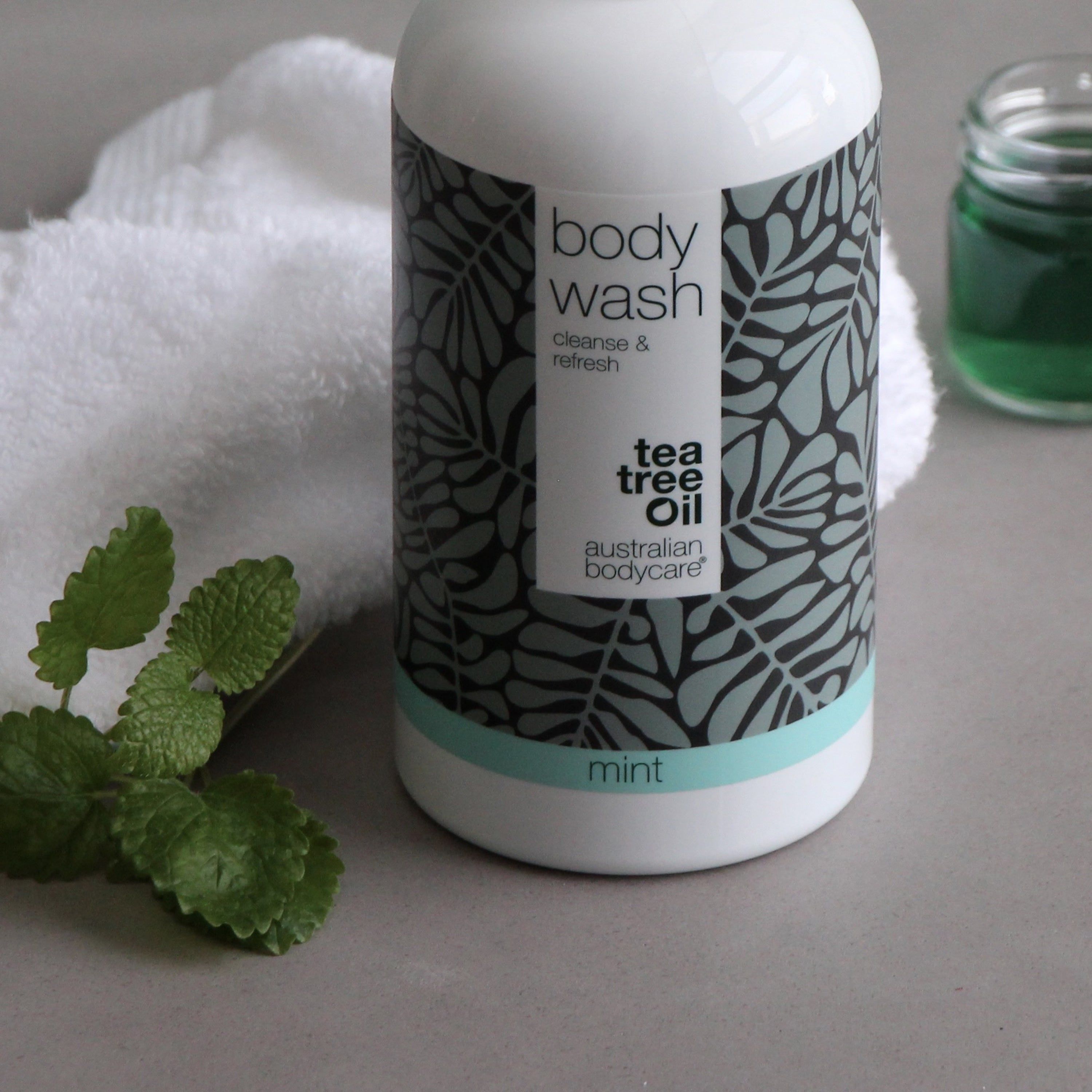 Olio di tea tree australiano per la cura del corpo + gel doccia alla menta