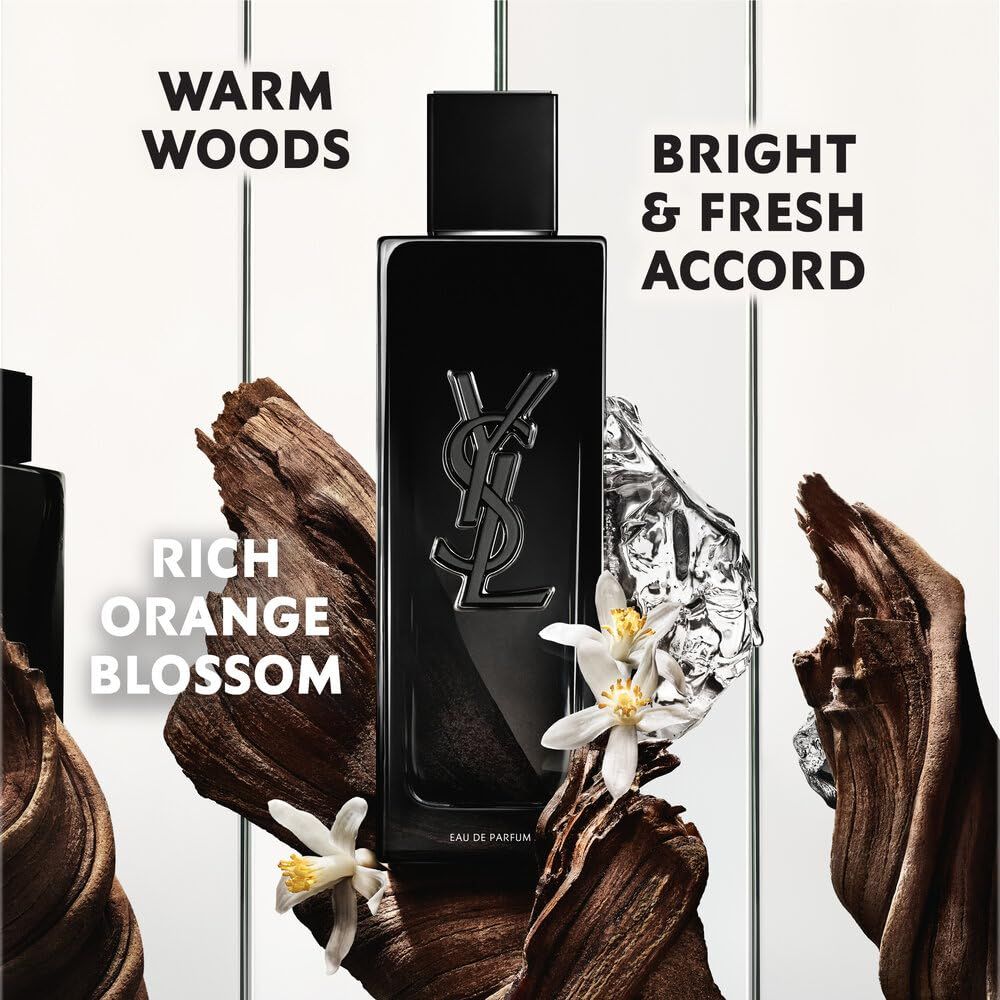 Flacone nero YSL Myslf Eau de Parfum con legno e fiori. Testo: Warm Woods, Bright & Fresh Accord, Rich Orange Blossom.