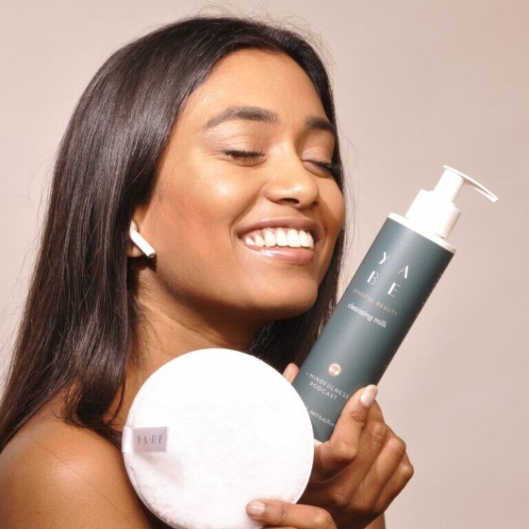 ya_be Cleansing Milk