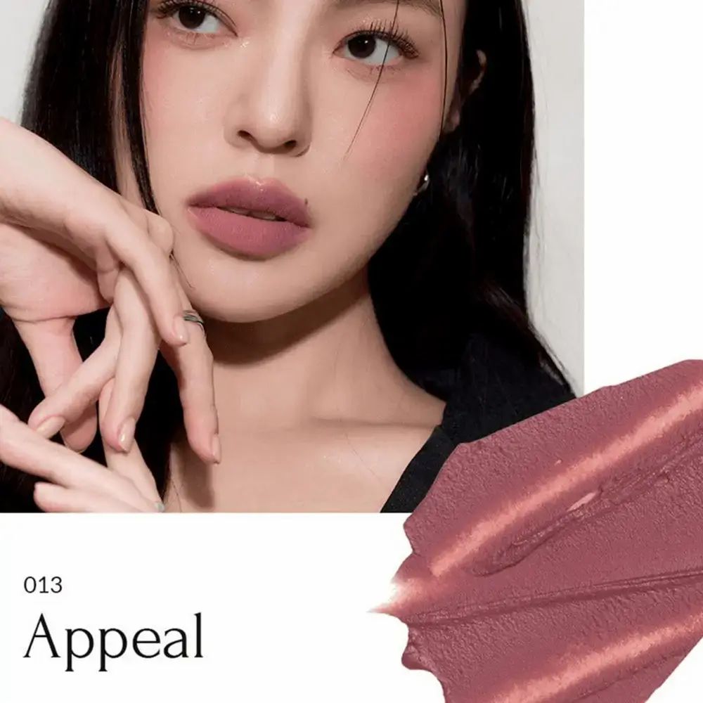 Tinta labbra 013 Appeal. Tonalità sulle labbra e come campione. Testo: 013 Appeal.