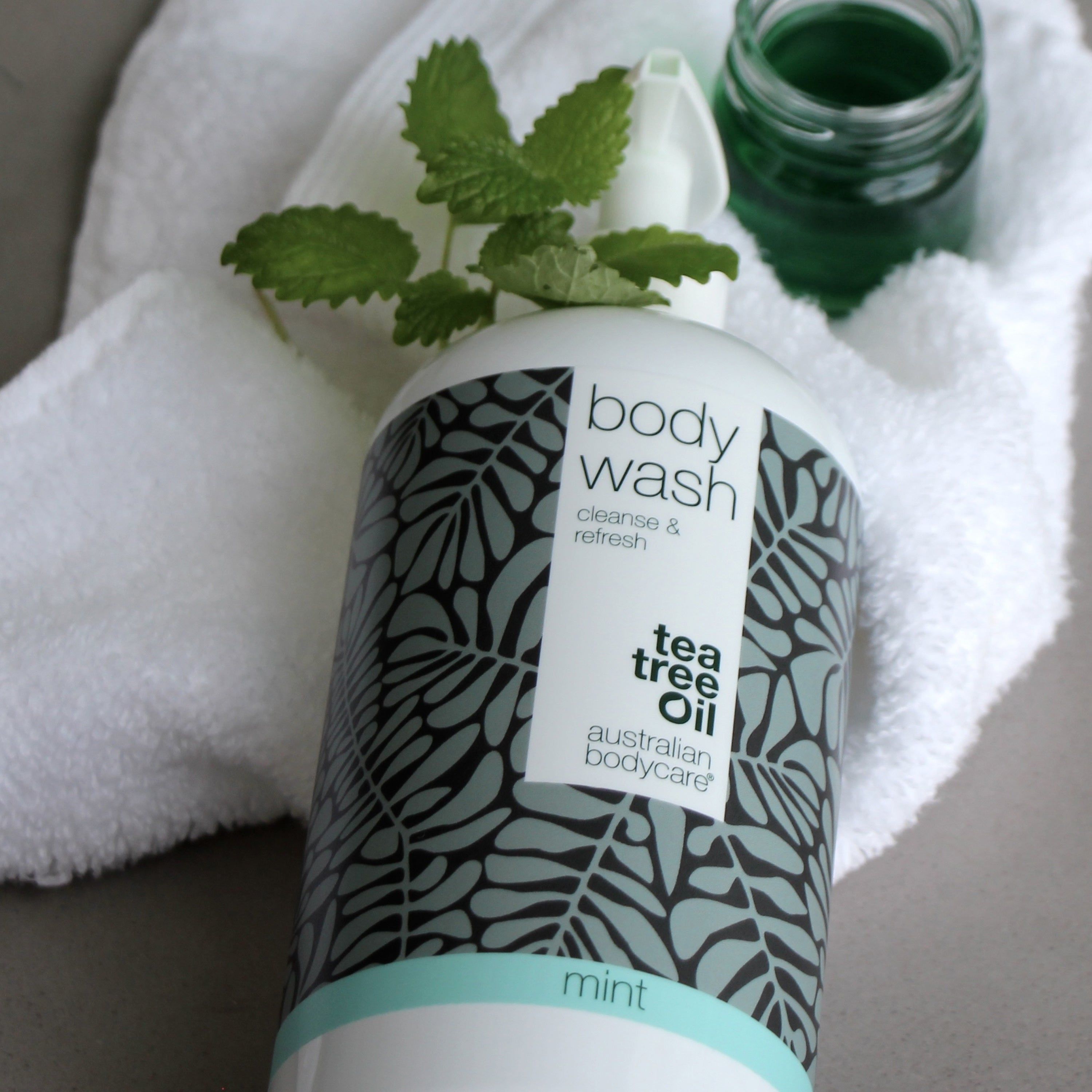 Olio di tea tree australiano per la cura del corpo + gel doccia alla menta