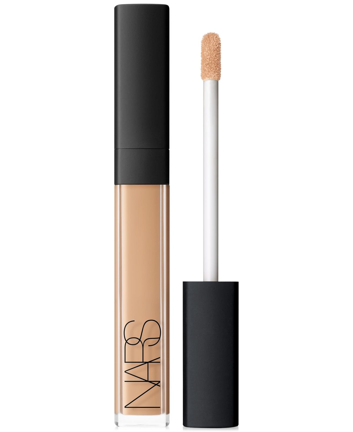 Tubo di correttore beige con tappo nero e applicatore. L'applicatore ha una punta beige chiaro. Il nome del marchio NARS è visibile.