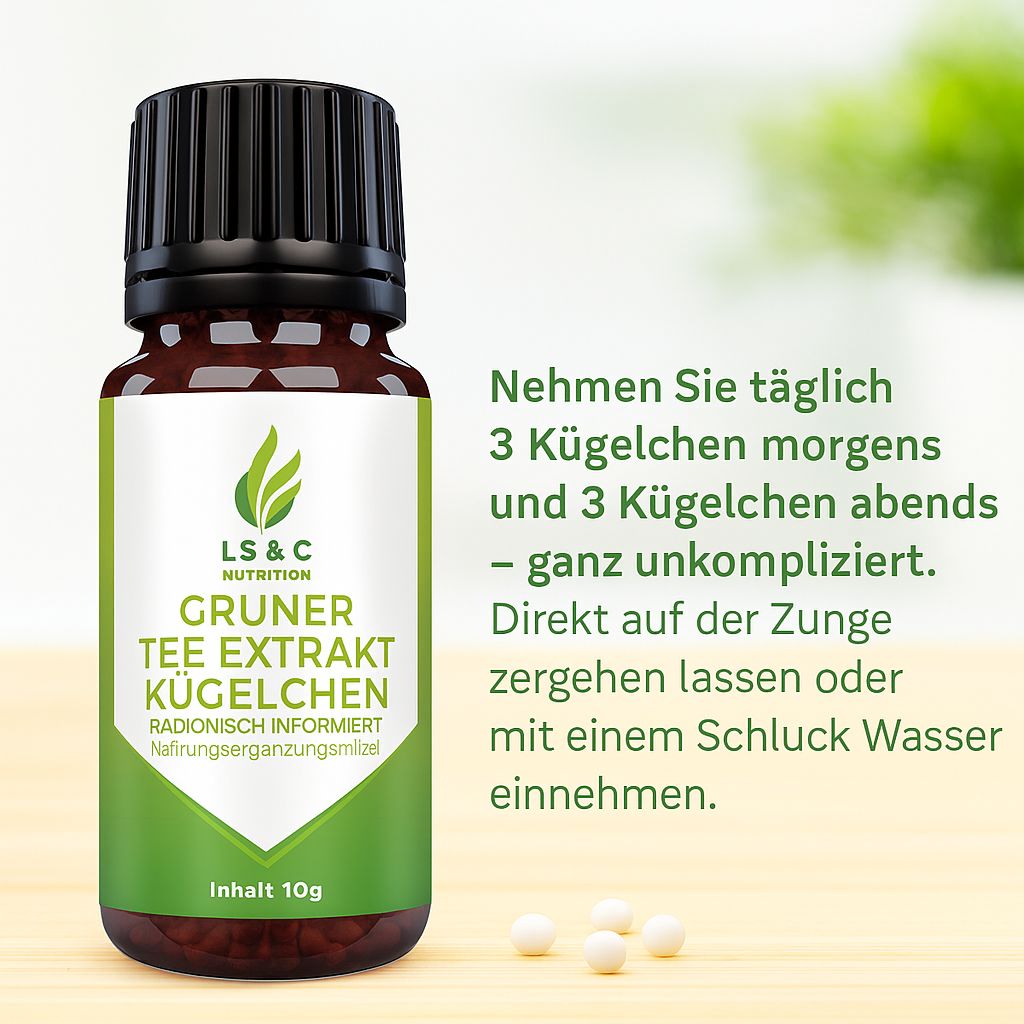 Flacone di vetro marrone con tappo nero. Etichetta bianca con striscia verde e testo: LS & C Nutrition, Grüner Tee Extrakt Kügelchen, contenuto 10g. Testo: 3 granuli mattina e sera.