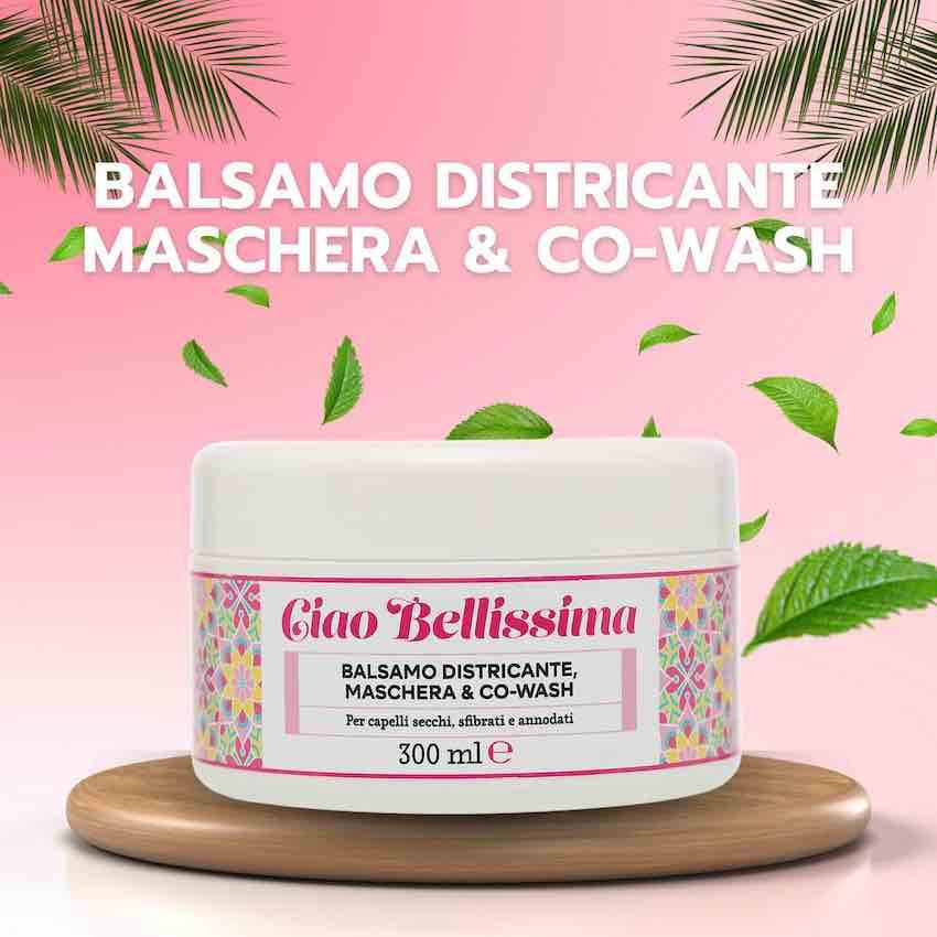 Contenitore rettangolare Ciao Bellissima. Balsamo Districante, Maschera & Co-Wash. 300 ml. Su vassoio di legno.