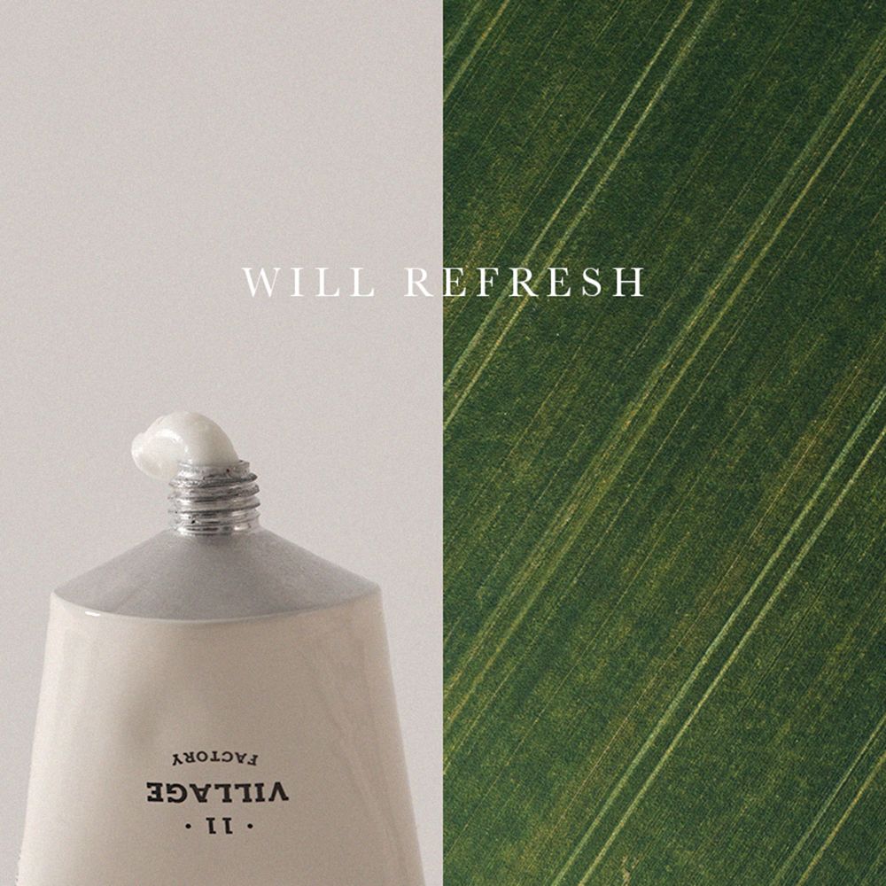Primo piano di un tubetto di crema. Scritta: WILL REFRESH, VILLAGE 11 FACTORY. Sfondo: bianco e campo verde.