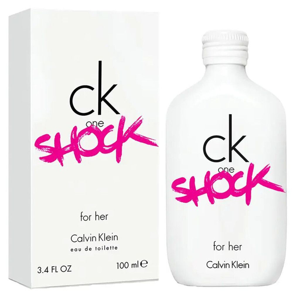 Flacone e confezione di profumo bianchi. Scritta: ck one shock for her. 3.4 FL OZ, 100 ml.