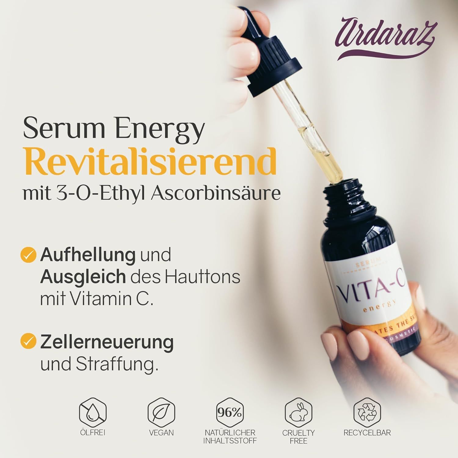 Flacone di siero con contagocce. Testo: Siero Energia Rivitalizzante con 3-O-etil acido ascorbico. Vegano, senza olio, 96% naturale.