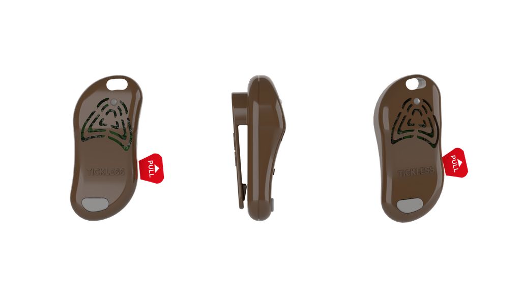 Tre viste del dispositivo TICKLESS marrone. Con linguetta rossa. Alloggiamento forato. Con clip.