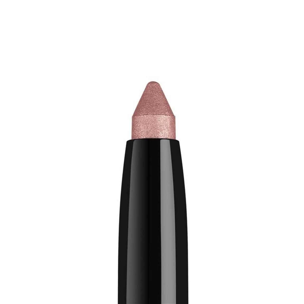 Primo piano di Artdeco High Performance Eyeshadow Stylo. Punta rosa dell'ombretto. Matita nera.