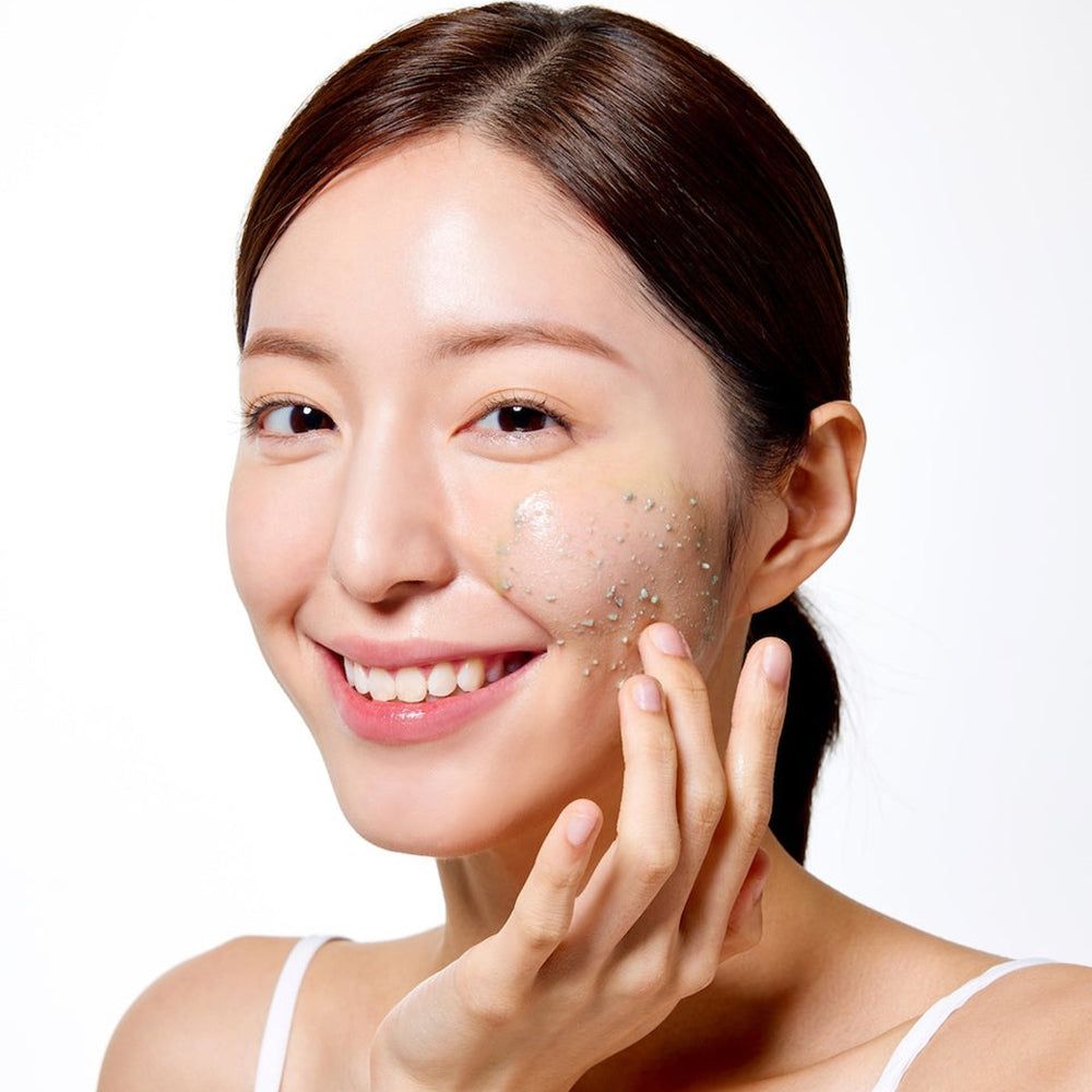 Centellian24 Madeca Matcha Toning Peeling Gel – Peeling in gel con tè verde e carbone attivo