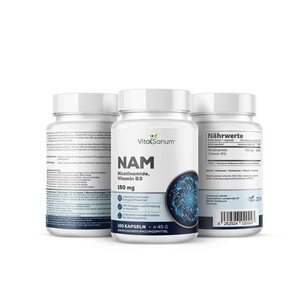 Tre flaconi di VitaSanum® NAM 150 mg Nicotinamide, Vitamina B3. Un flacone davanti, due dietro.
