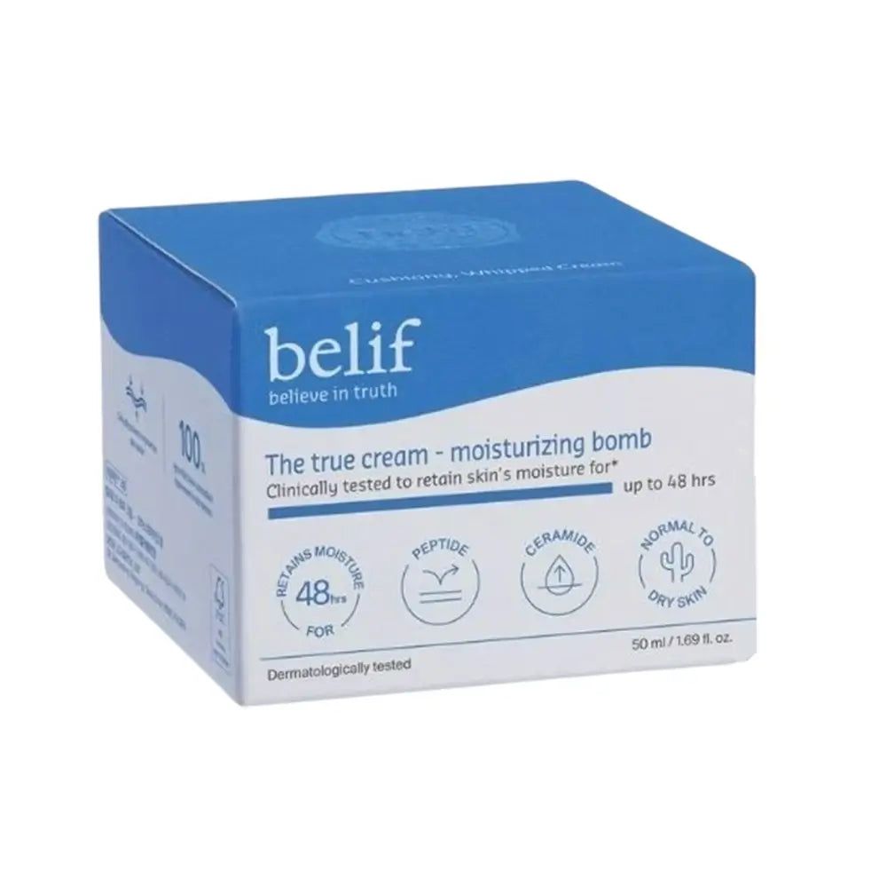 Scatola Belif The True Cream Moisturizing Bomb. Confezione blu e bianca con informazioni sul prodotto.