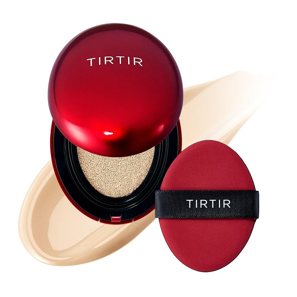 TIR TIR Cushion aperto in confezione rossa con applicatore e traccia di fondotinta.