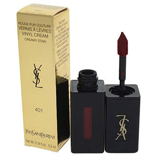 Confezione dorata con nome e logo del prodotto. Contenitore rossetto nero con applicatore.