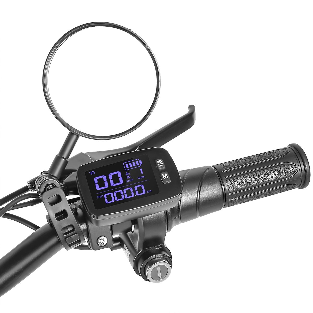 Primo piano del manubrio di una bici elettrica. Display digitale con informazioni. Specchietti retrovisori visibili.