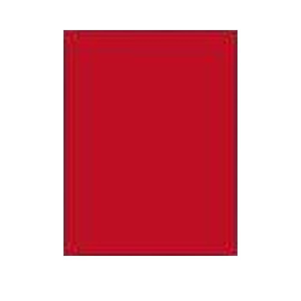 Rossetto rosso. Forma rettangolare. Nessun altro dettaglio visibile.