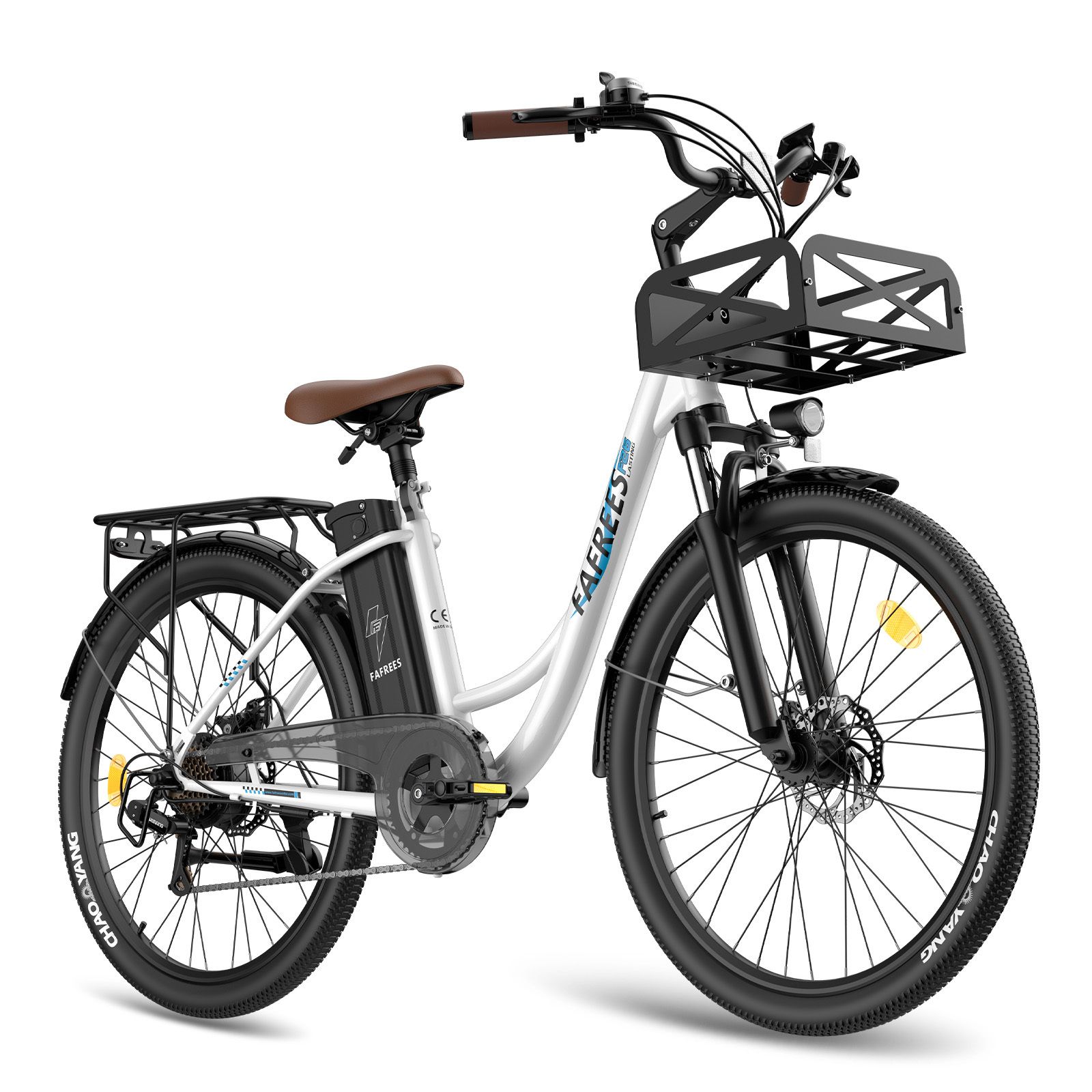 E-bike Fafrees F26 bianca, con cestino. Pneumatici neri, sella e manopole marroni. Batteria sul telaio. Portapacchi.