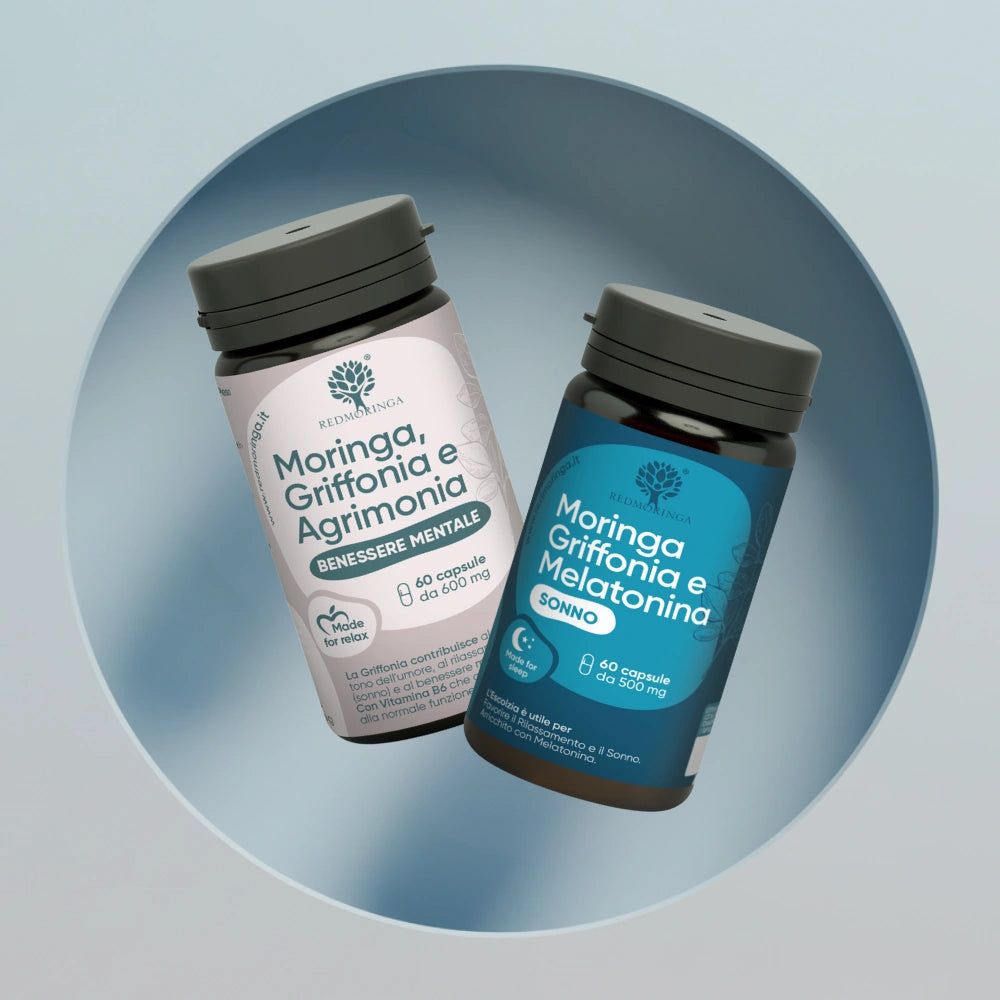 Due flaconi di capsule. Uno blu, uno rosa. Testo: Moringa, Griffonia e Melatonina. 60 capsule.