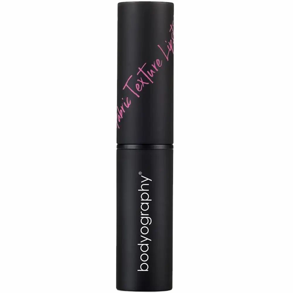 Rossetto nero con scritta rosa Fabric Texture Lipstick e logo Bodyography.