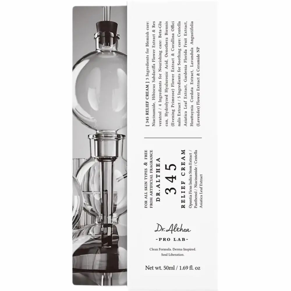Un packaging del prodotto chiamato "345 Relief Cream" di Dr. Althea, con informazioni sugli ingredienti.